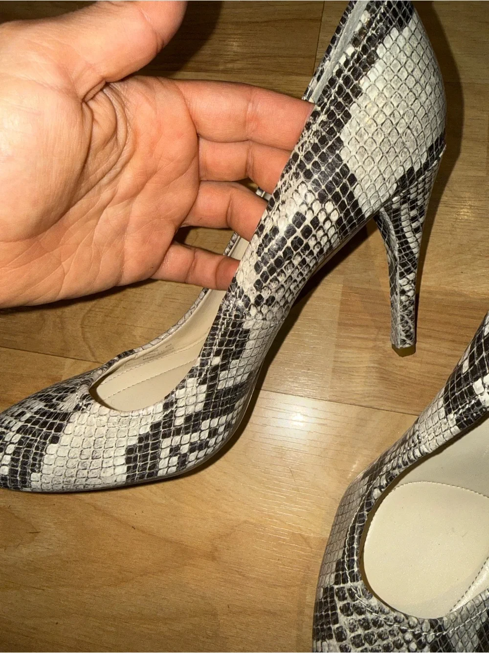 Calvin Klein Snake-Print Pointed Toe Pumps - Black & Gray size 8M